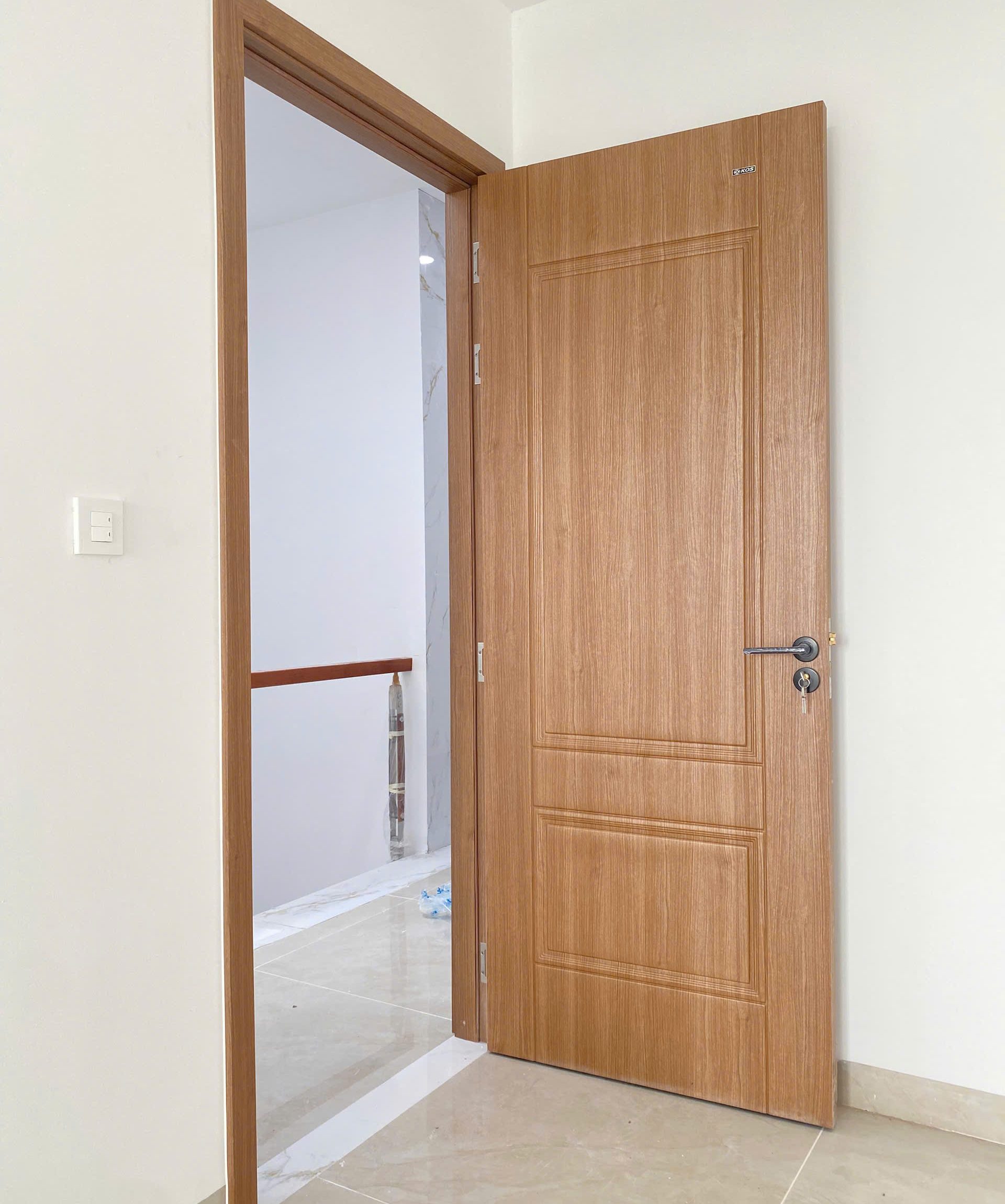 cửa nhựa ABS
