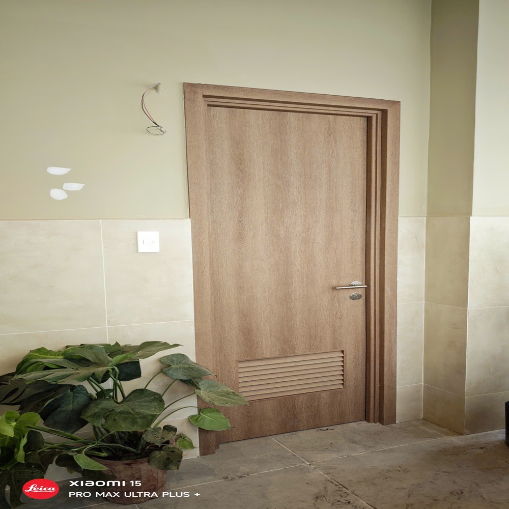 cửa nhựa composite nhà vệ sinh 