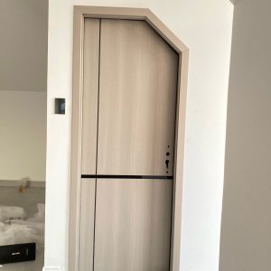 Cửa gỗ công nghiệp Carbon - Cửa phòng ngủ đẹp 2024