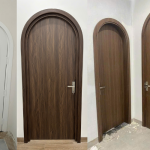 5 Sai Lầm Khi Chọn Cửa Nhựa Composite Khiến Bạn Tốn Tiền Oan